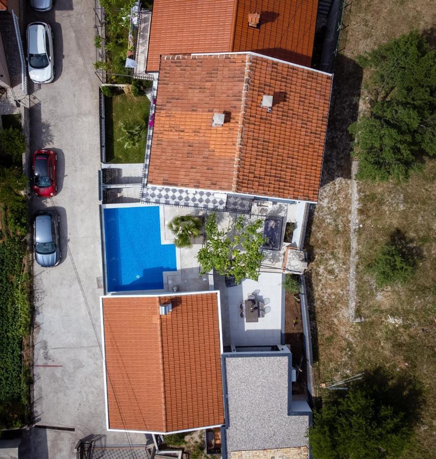 View With Jacuzzi & Heated Pool Mostar